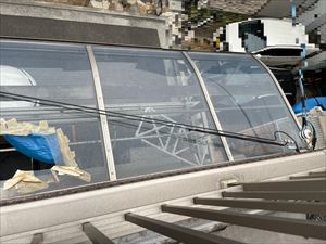 ポリカ平板　張替前